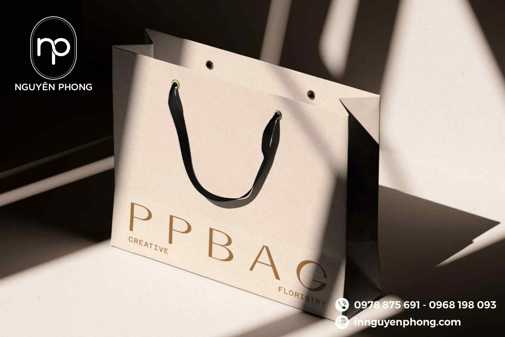 mau-tui-giay-su-kien-don-gian-3